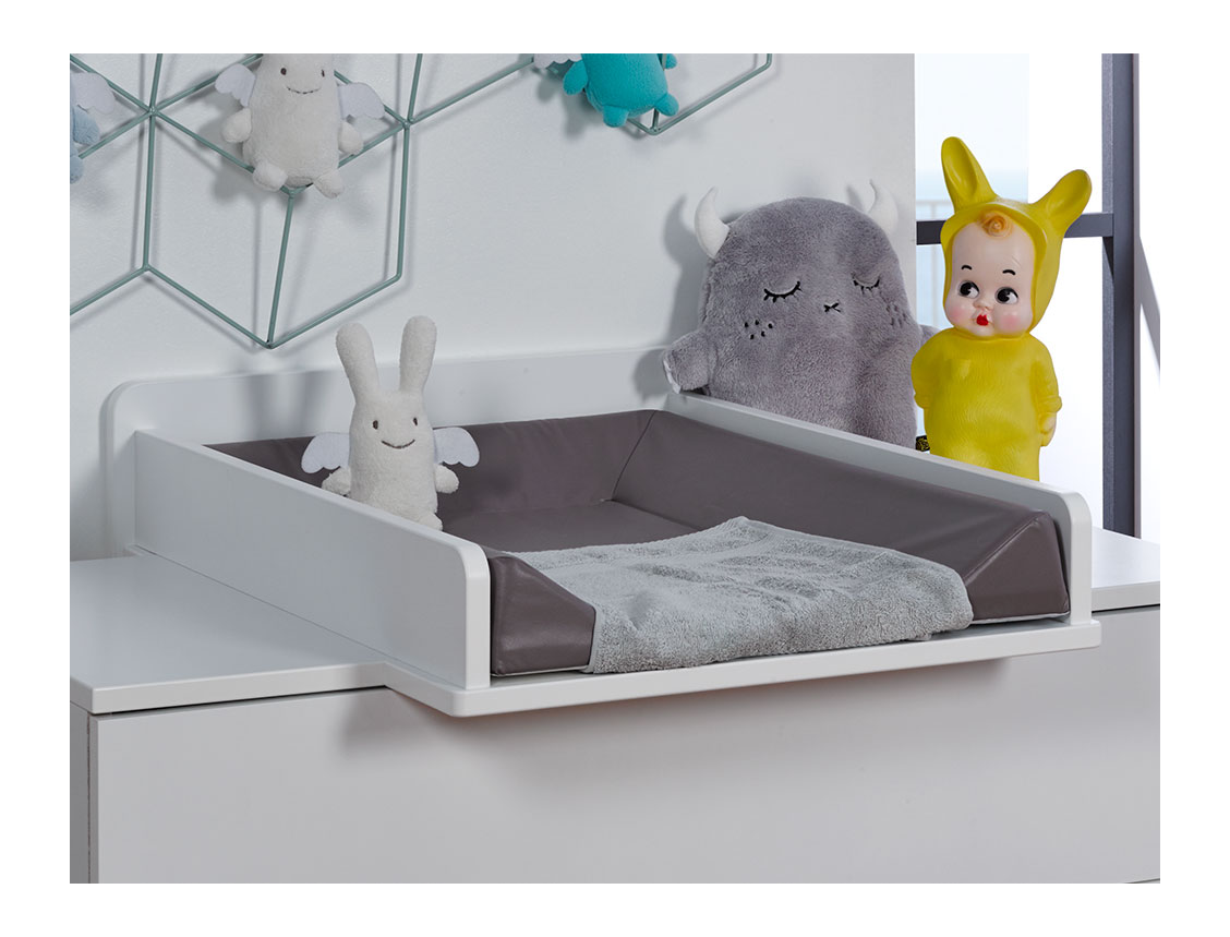 White Evidence changing table. Adaptable only on the Evidence dresser