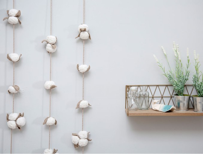 Decoratieve slinger Katoenbloemen
