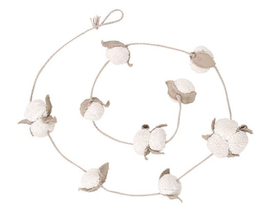 Decoratieve slinger met katoenbloemen