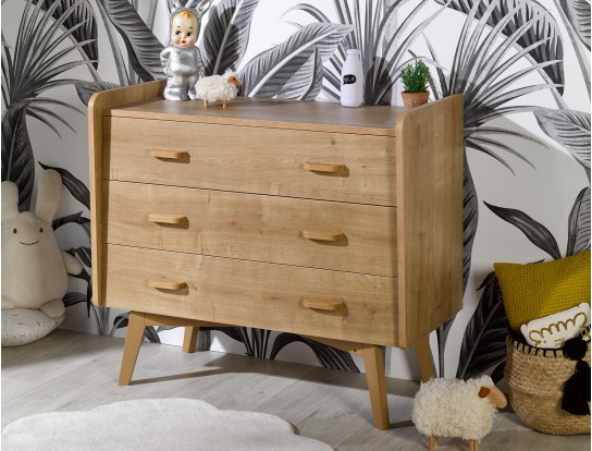Vintage ladekast met drie opbergladen