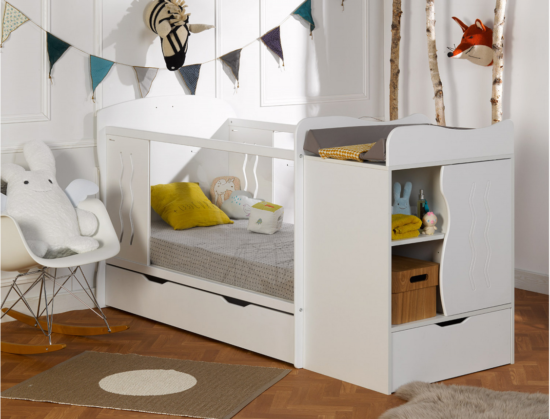 Belem White convertible baby room with mattress