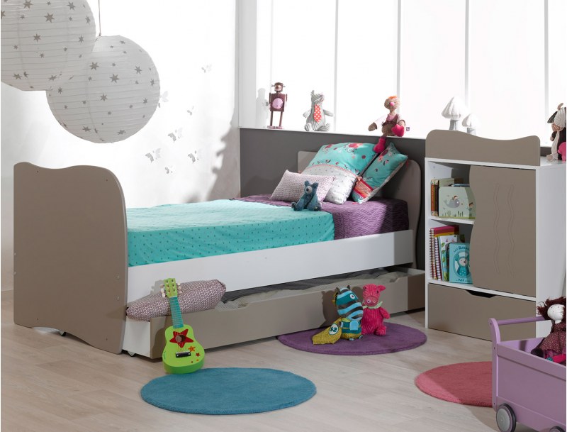 Lettino Belem lino in posizione letto 90x190. Rete 90x190 non inclusa.