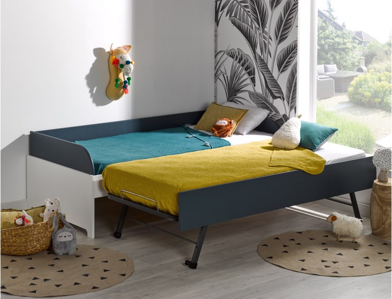 White and midnight blue Opus trundle daybed. Two 90 x 190 beds