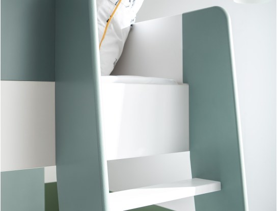 Scala-schiuma e bianco