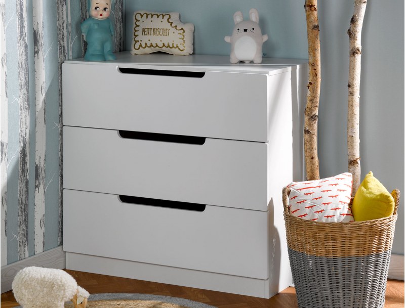 Plume chest of drawers