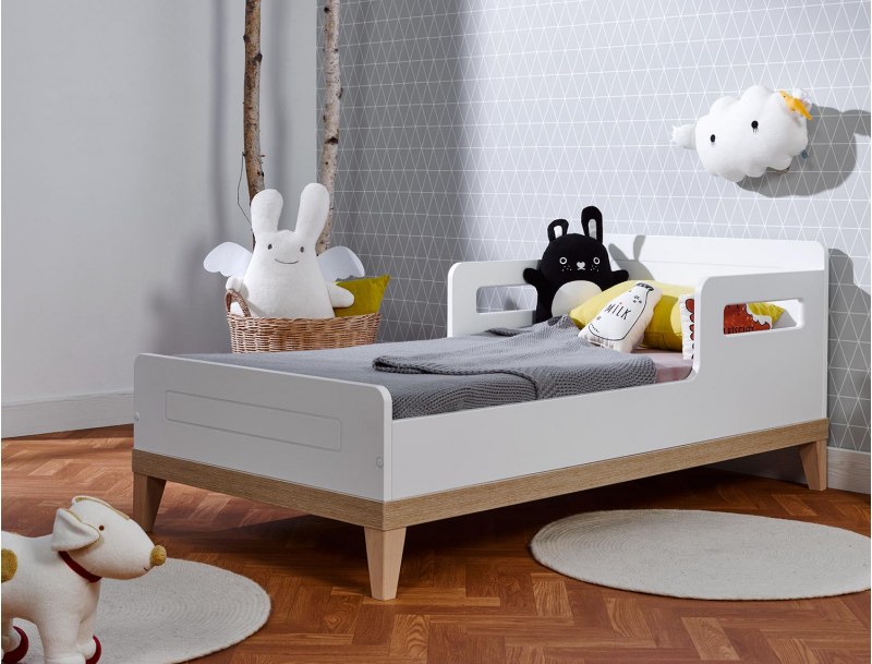 Baby bed in convertible position