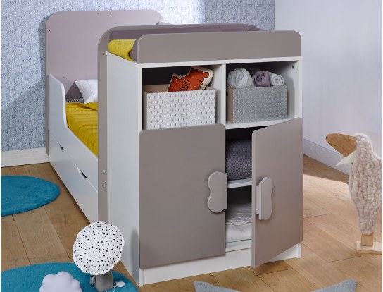 Commode met luiertafel en opbergmeubel