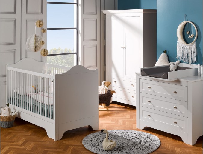 Witte Occitane babykamer met bed 70x140