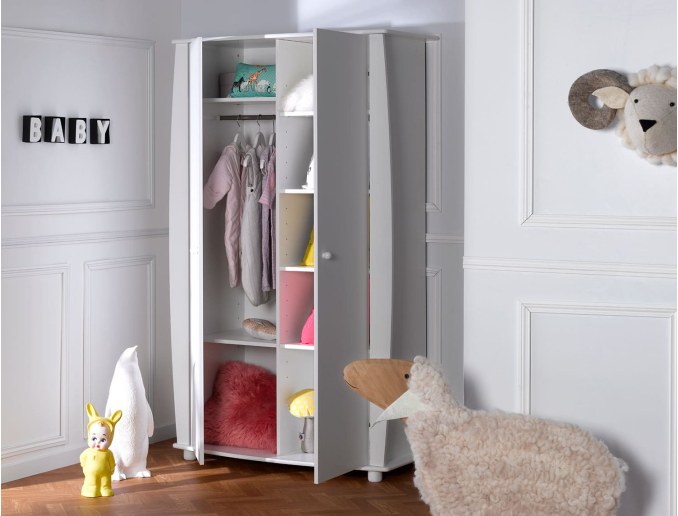 Kinderkleiderschrank Médéa mit Kleiderstange und Regalen