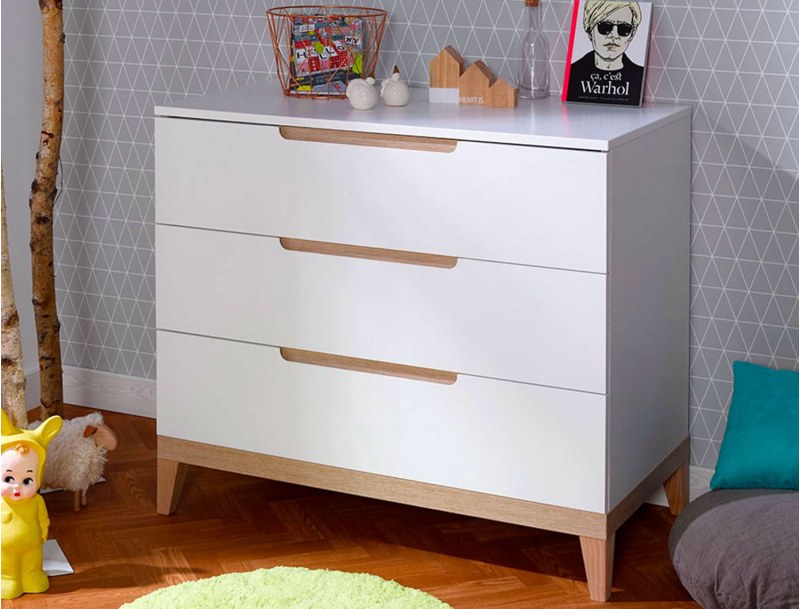 Kommode mit drei Schubladen Evidence