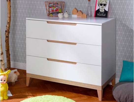 Kommode mit drei Schubladen Evidence