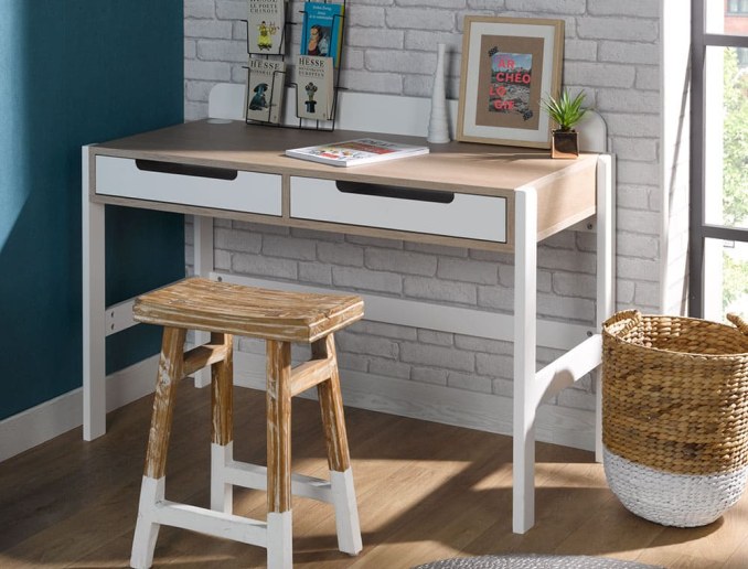 Bureau met twee witte en houten lades