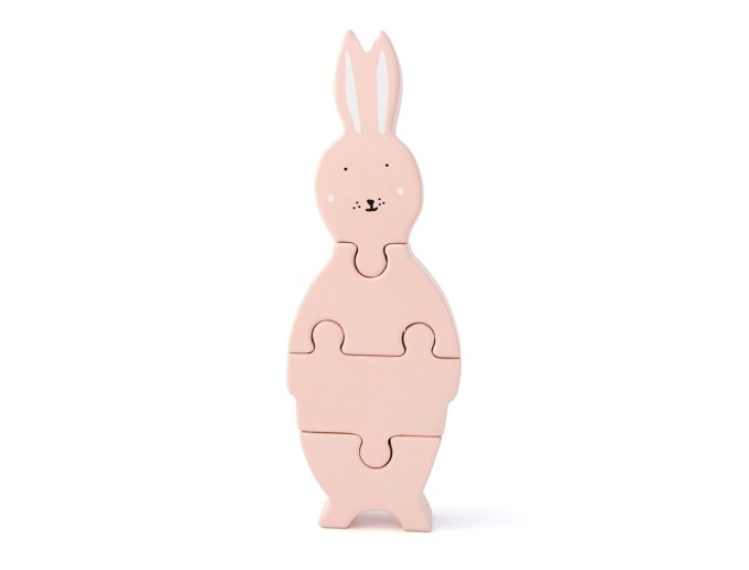 Puzle de Madera Señora Conejo Rosa. La pintura es a base de agua.