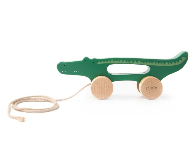 Wooden pull-along toy Mr Croco