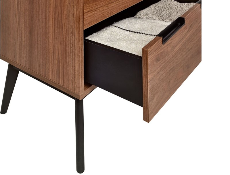 Octave dresser with large drawers