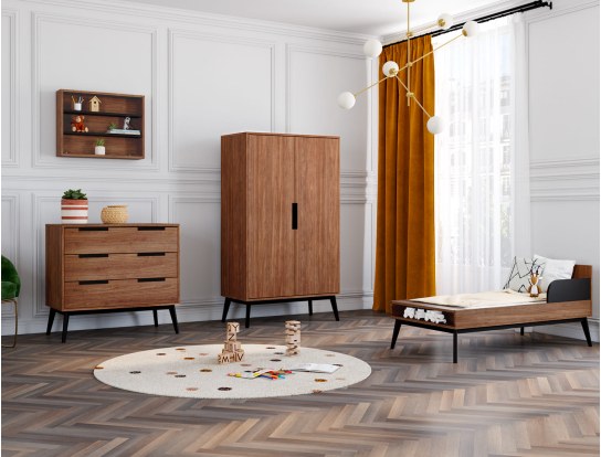 Chambre bébé, lit bebe évolutif, commode et armoire vintage foncé