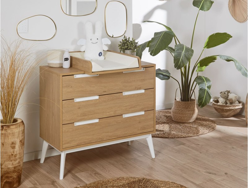 Cómoda y su cambiador Octave roble y blanco
