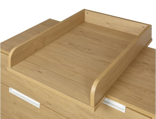 Changing table on the Octave chest of drawers