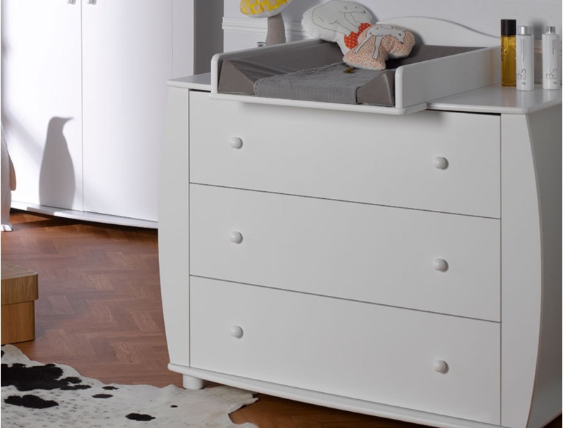 Medea commode met luierwissel wit