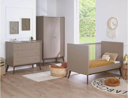 Complete Gaïa baby room in Clay and Walnut color includes: a baby bed in convertible position, a dresser and a wardrobe.