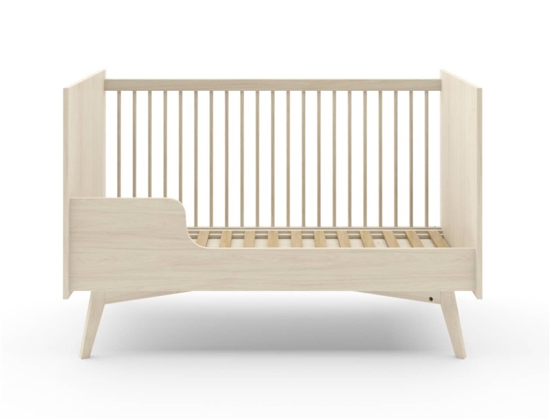 Mitwachsendes Babybett aus Holz Vida