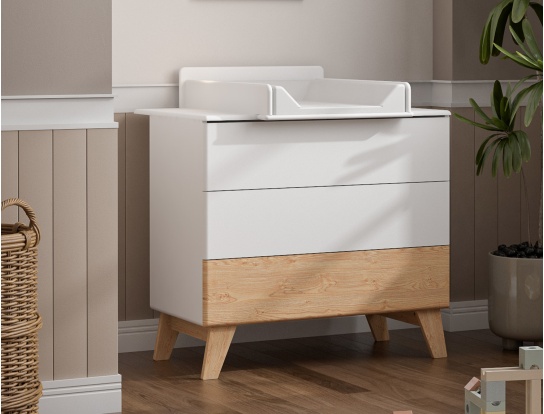 Equilibre dresser with changing table