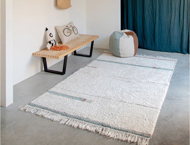 Rechthoekig vintage blauw tapijt voor alle kamers in huis.