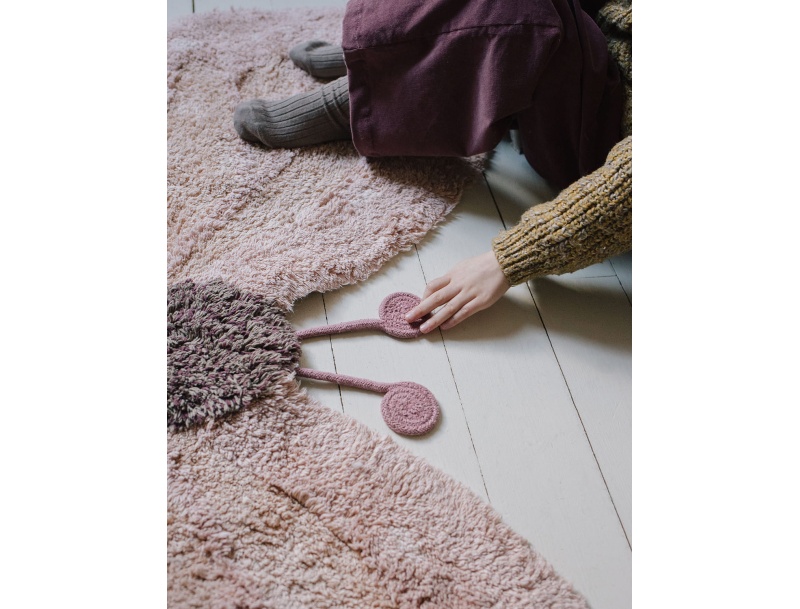 NATURAL BUTTERFLY RUG
