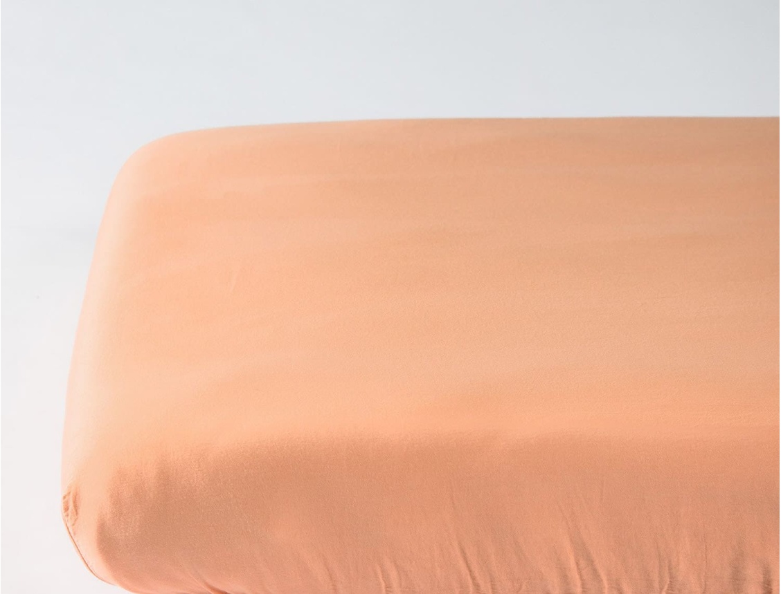 90x190 cm peach fitted sheet in organic cotton sateen