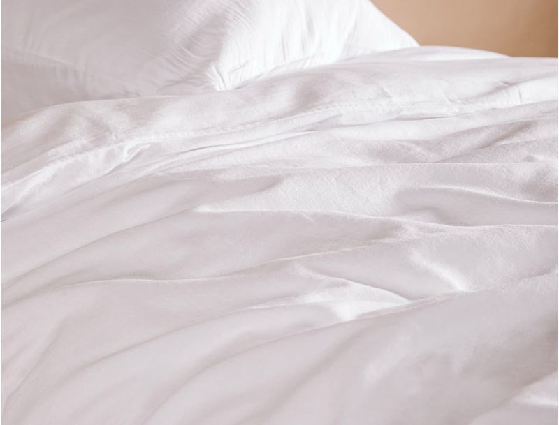 Cotton sateen duvet cover Chalk white