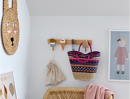 Zyon wooden children's coat rack