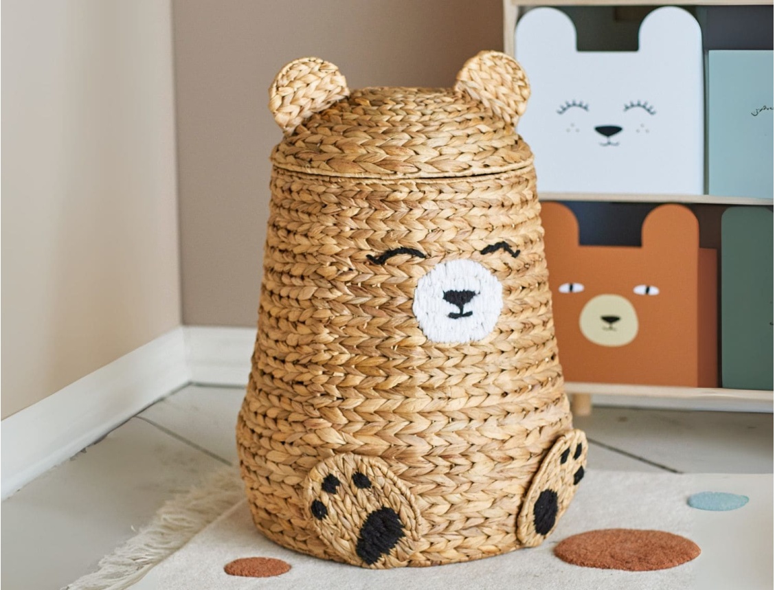 Timone storage basket with lid in natural fibers