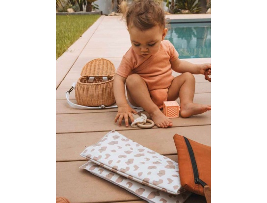 Changing mat folded version Leopard