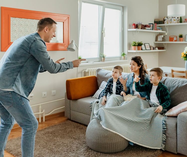 chambrekids-article-de-blog-jeu-en-famille-a-faire-pendant-le-repas-jeu-du-saladier