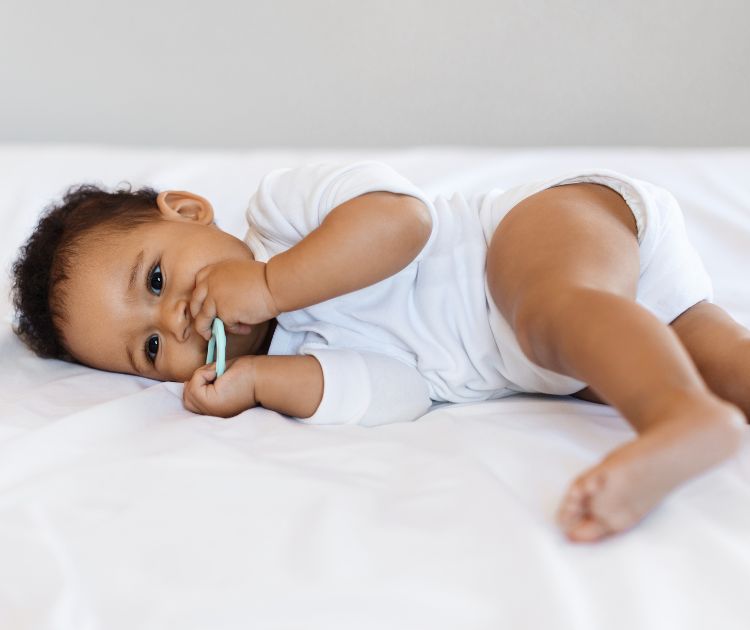 chambrekids-article-de-blog-comment-choisir-un-anneau-de-dentition-bebe