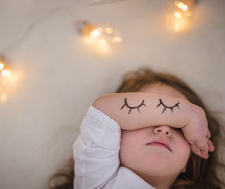 chambrekids-article-de-blog-bien-choisir-matelas-enfant-2025-impact-sur-sommeil