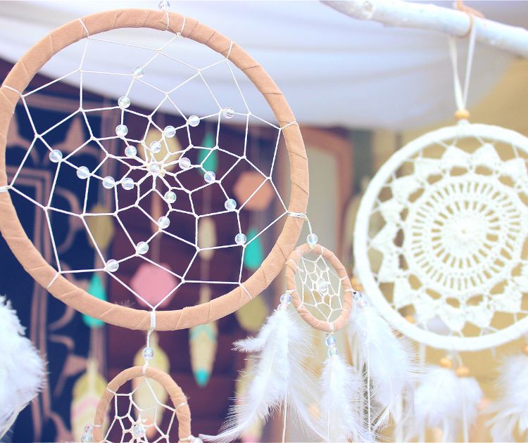 chambrekids-article-de-blog-fabriquer-un-attrape-reve-signification