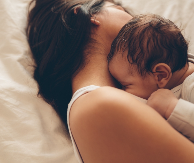 chambrekids-article-de-blog-pourquoi-mon-bebe-se-reveille-a-5h30-les-etapes-de-developpement