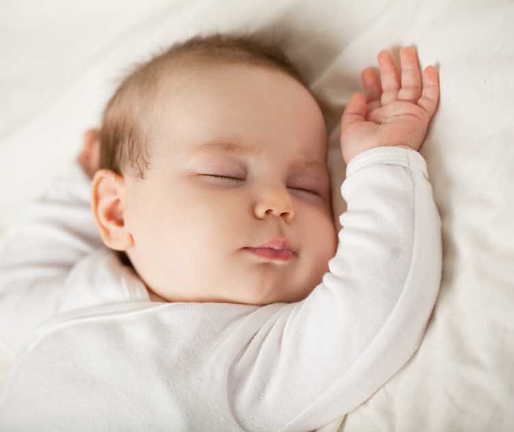 chambrekids-article-de-blog-reveil-la-nuit-pourquoi-mon-bebe-se-reveille-a-5h30