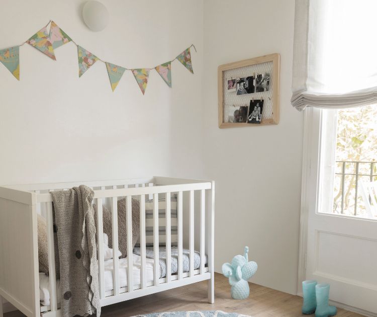 chambrekids-article-de-blog-15-idees-cadeaux-babyshower-guirlandes