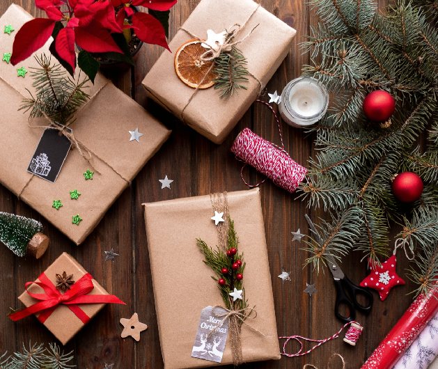 Idée coffrets cadeaux pour les fêtes de Noël pour enfants et adultes à  Grignon