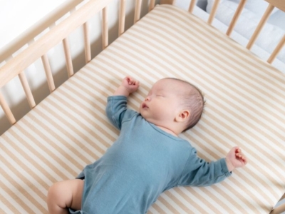 Baby's nachtkledij: 3 gouden regels die u moet kennen