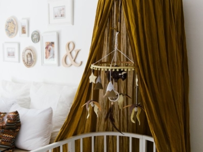 Comment accrocher un ciel de lit avec ou sans percer